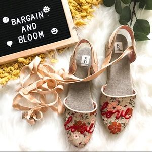 💕NWOT Ellen Degeneres “LOVE” Lace Up Espadrilles